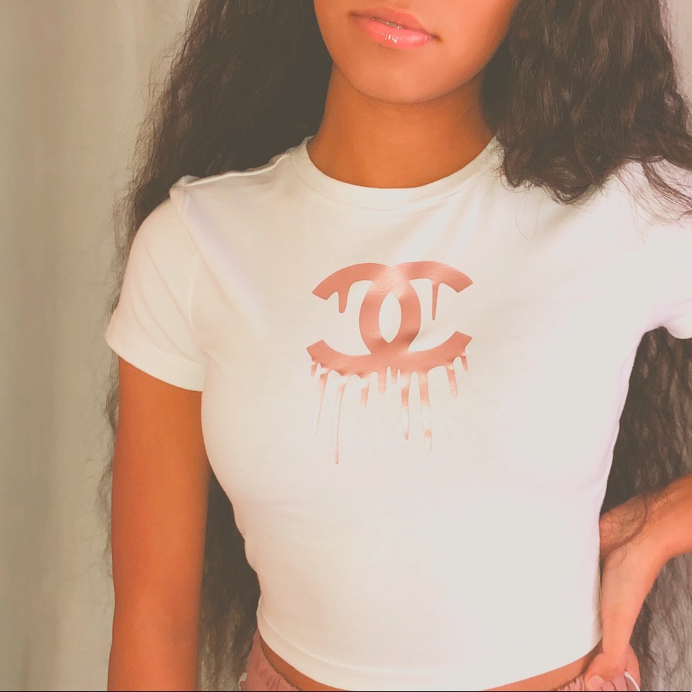 Crop top “Dripping C’s”
